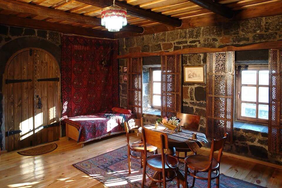 Hye Aspet Հայ Ասպետ Bed and Breakfast Gjumri Eksteriør billede