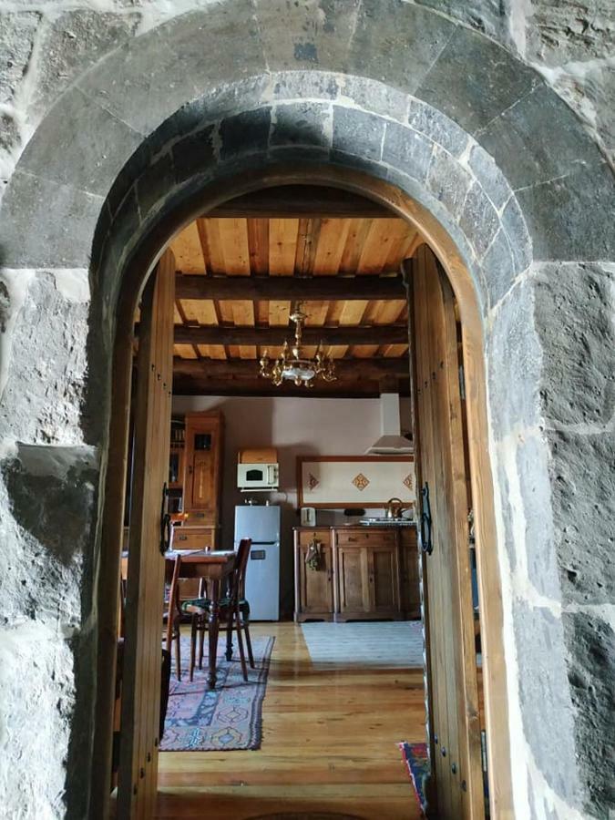 Hye Aspet Հայ Ասպետ Bed and Breakfast Gjumri Eksteriør billede