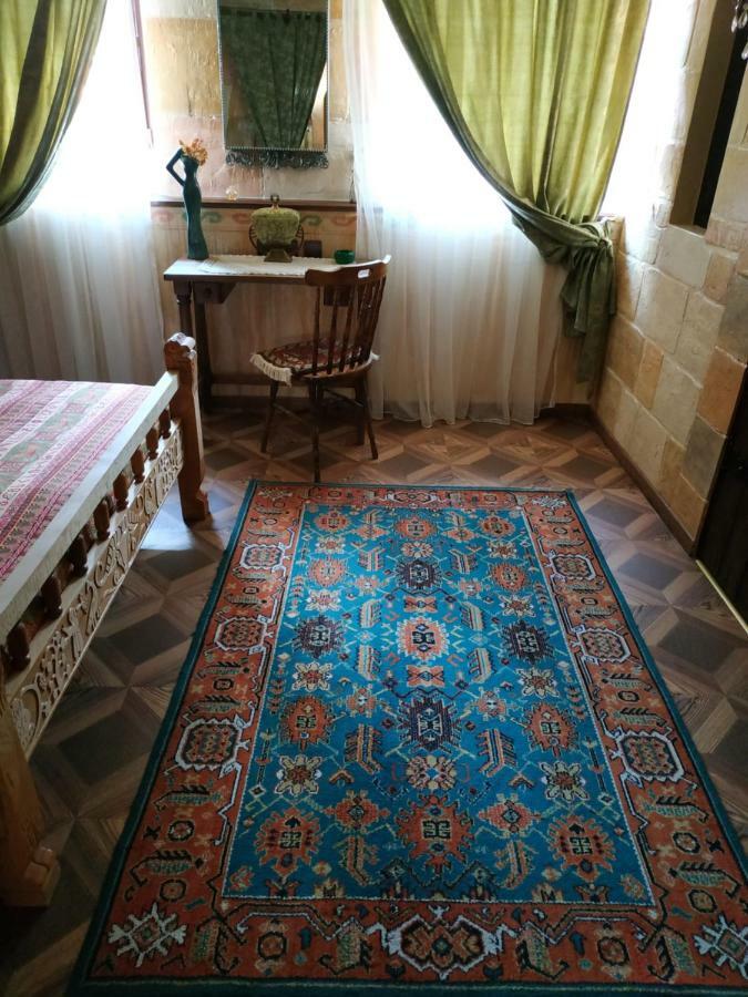 Hye Aspet Հայ Ասպետ Bed and Breakfast Gjumri Eksteriør billede